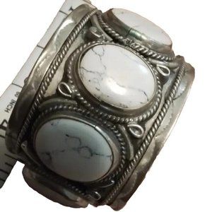 buffalo White cuff bracelet Mexico Silver Signed Broken Stones And Bent In